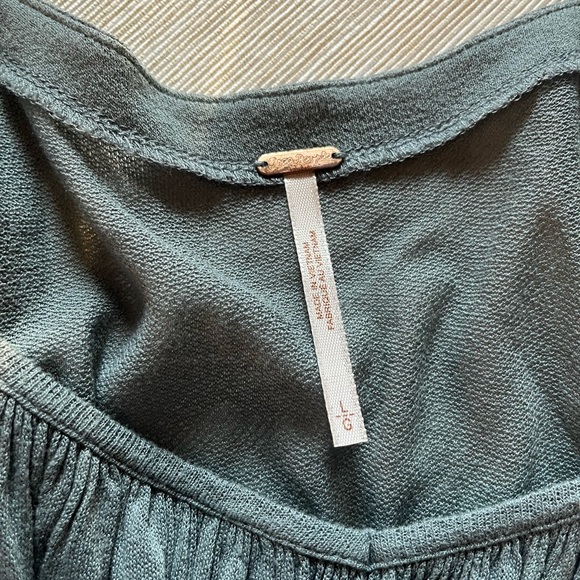 Free People flutter sleeved top Sz L - Picture 4 of 6